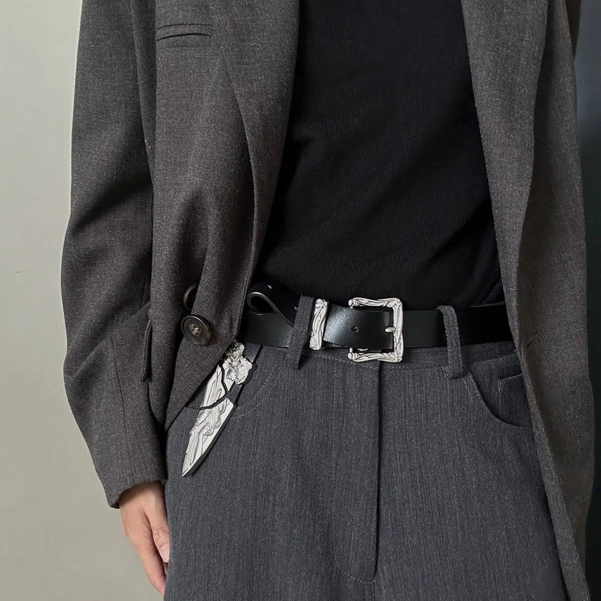 Luxury retro metal carved leather belt