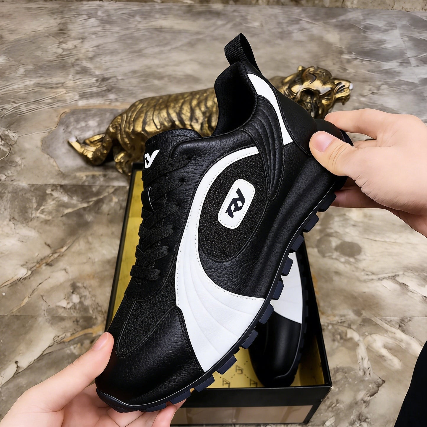 Italy 750 Men's Versatile Waterproof Leather Casual Sneakers with Soft Sole