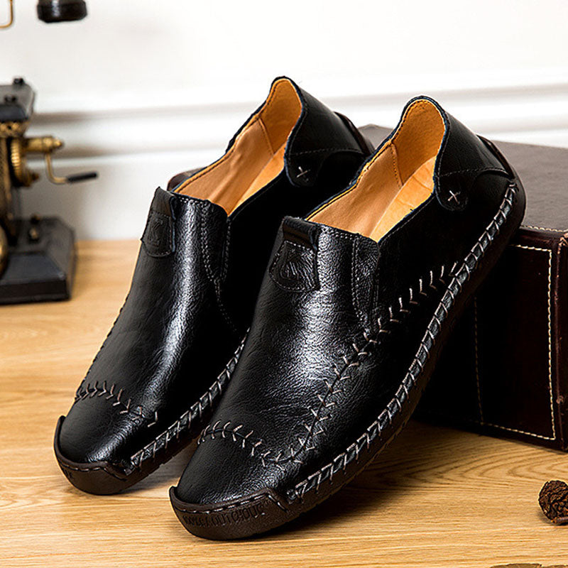 Men's business leather shoes with breathable foot cover, hand-sewn retro casual shoes