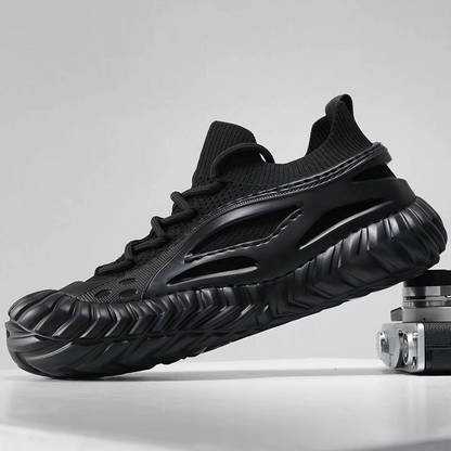 New breathable thick-soled height-enhancing sports shoes with flying mesh uppers