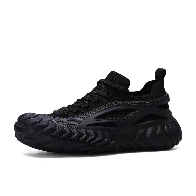 New breathable thick-soled height-enhancing sports shoes with flying mesh uppers