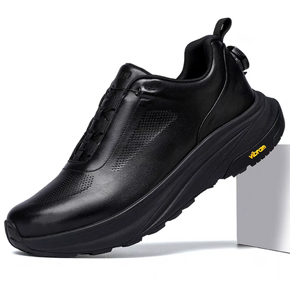 Neue Laufschuhe aus schwarzem Leder mit dicker Sohle und drehbarem Knopf 