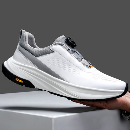 Neue Laufschuhe aus schwarzem Leder mit dicker Sohle und drehbarem Knopf 