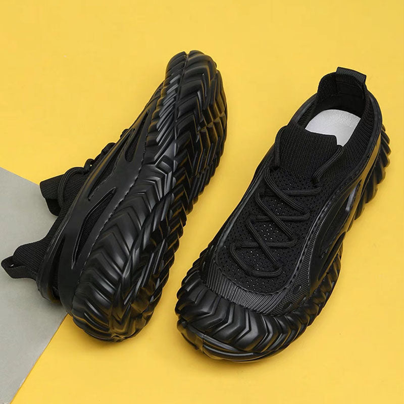 New breathable thick-soled height-enhancing sports shoes with flying mesh uppers