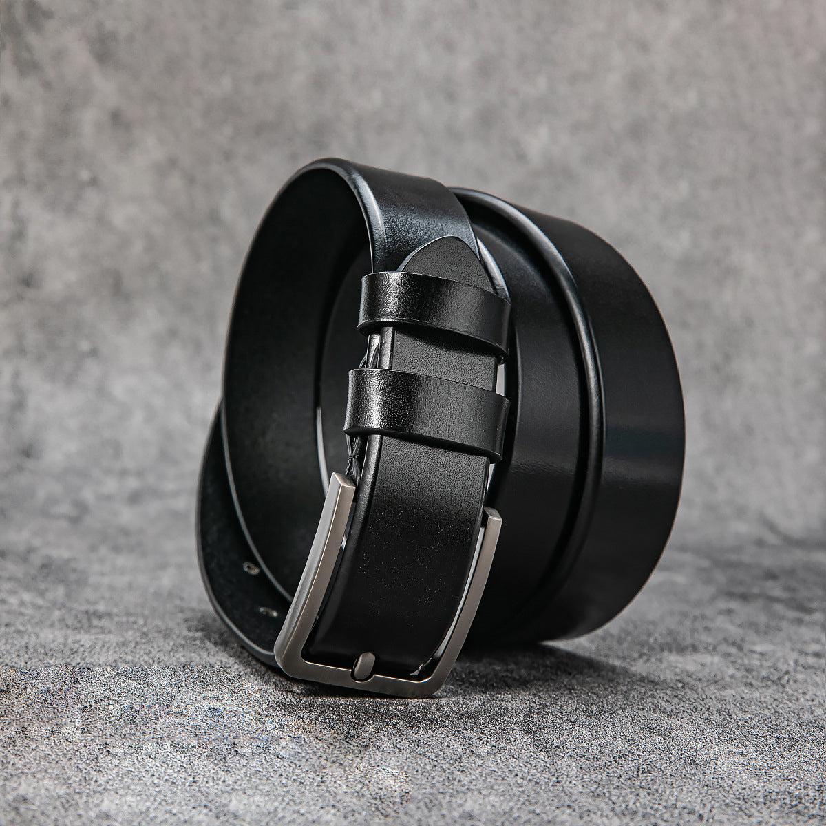 Vintage Top Grain Leather Belt for Men with Pin Buckle - Jeans Belt in Waxed Finish