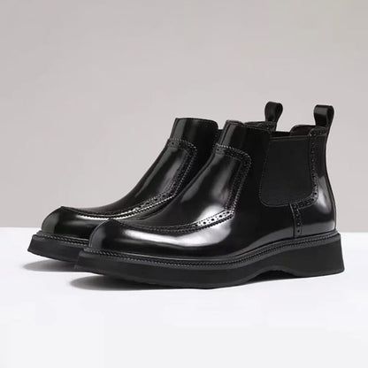 Handgefertigte, hochglänzende Lederstiefel | Eine gewagte Mischung aus Chelsea- und Martens-Stil