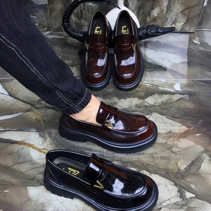 Mocasines de lujo sin cordones: zapatos de piel de becerro de primera capa hechos a mano (italianos)