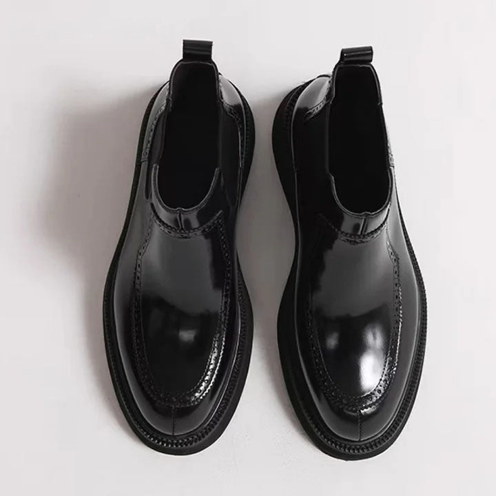 Handgefertigte, hochglänzende Lederstiefel | Eine gewagte Mischung aus Chelsea- und Martens-Stil
