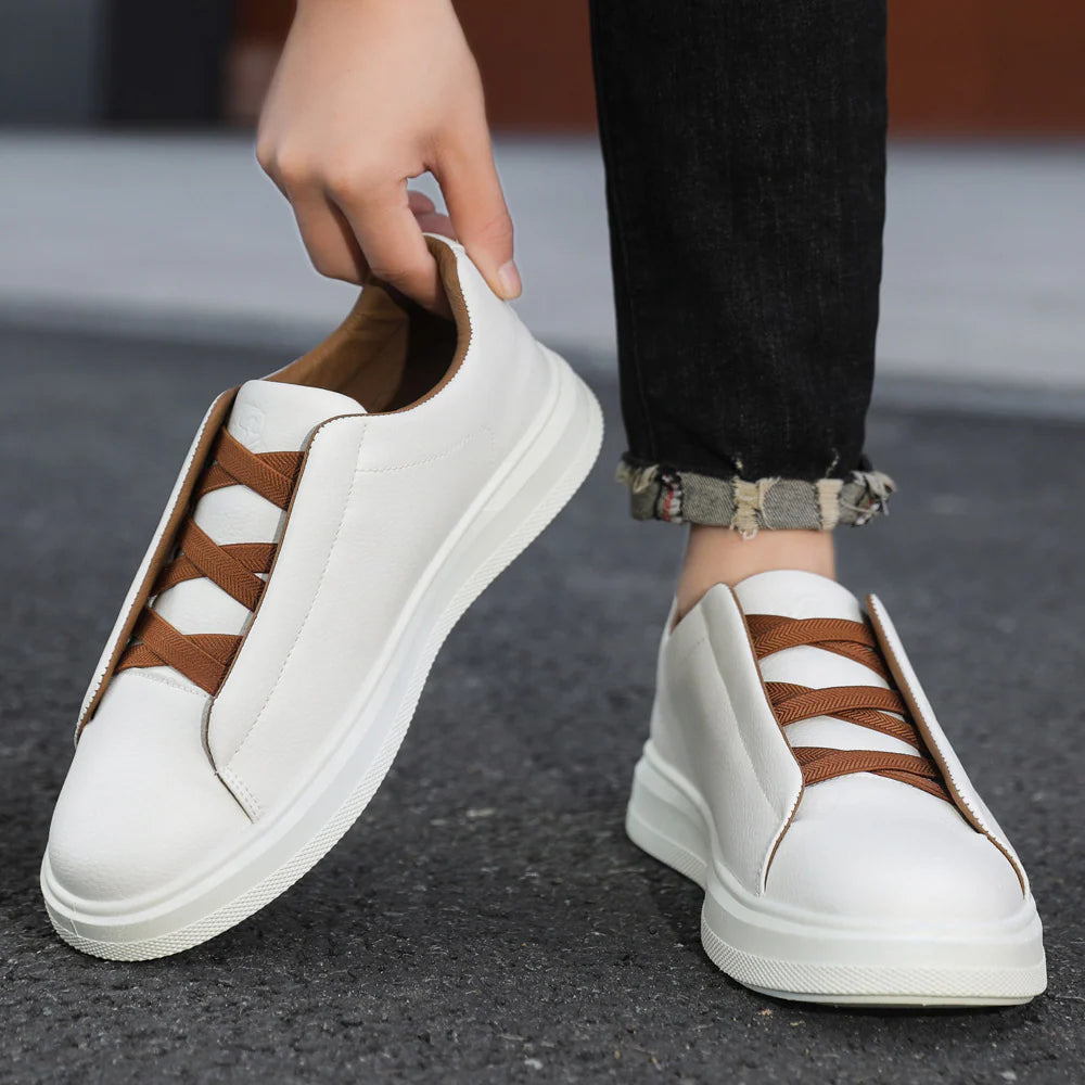 Men‘s Retro Low-Top White Leather Sneakers - Breathable & Soft Sole